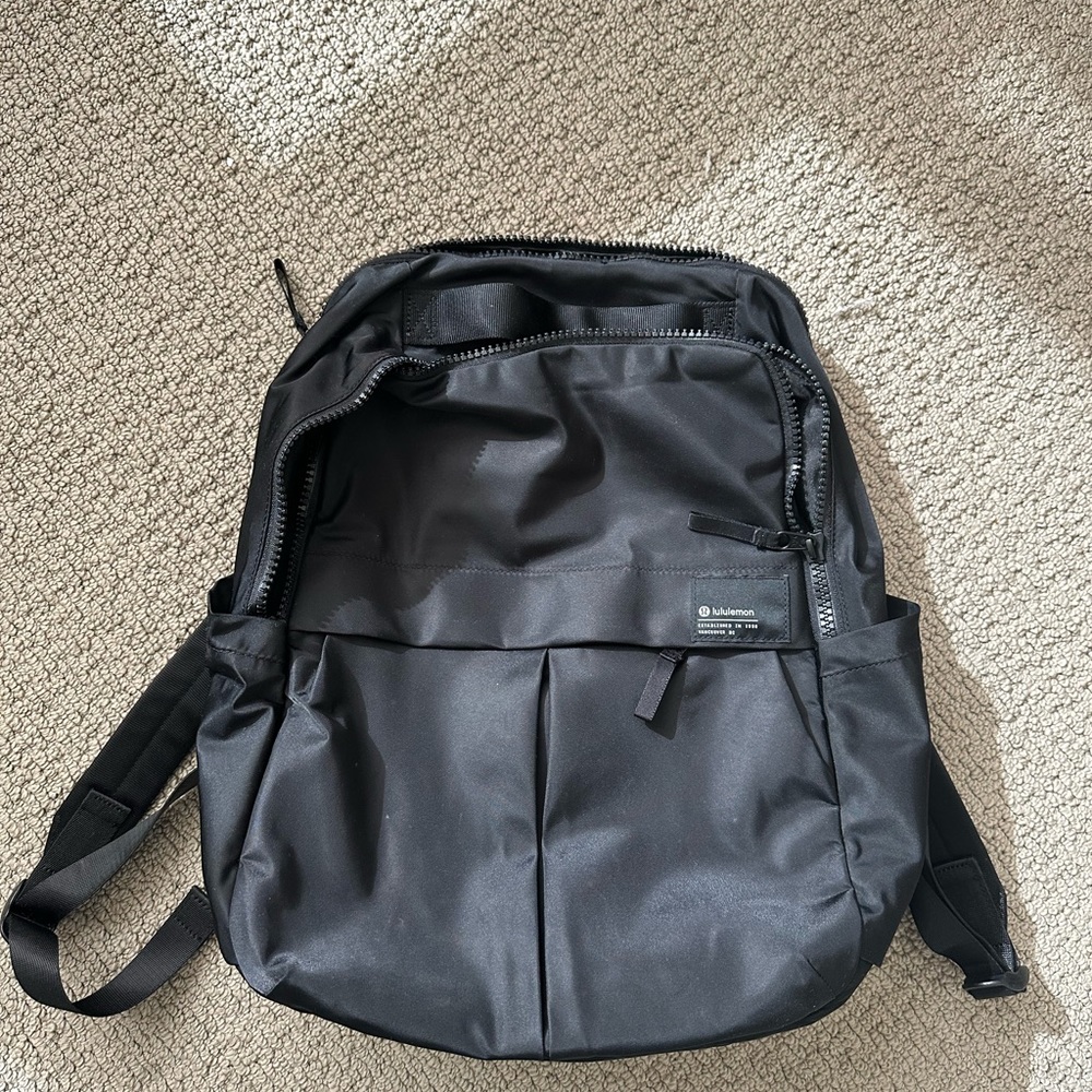 Lululemon everyday 2.0 23L